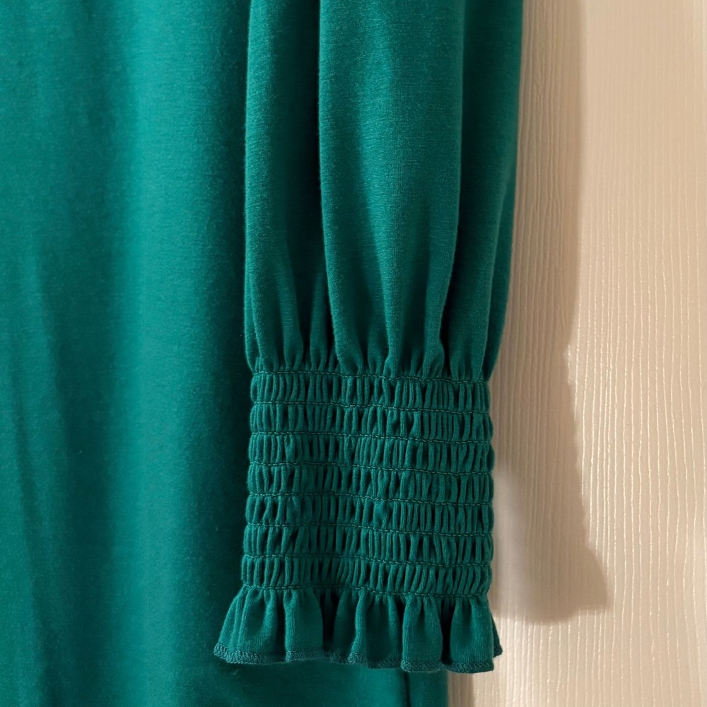 Xieerduo Size Medium Green Top - Picture 2 of 4